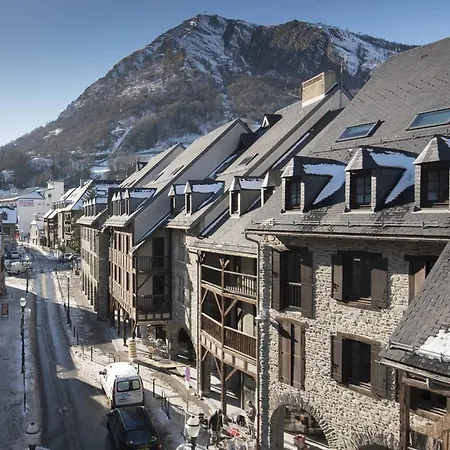 4 Personnes, Balcon, Lary Village, Proche Commerces Et Telepherique - Fr-1-296-473 Lejlighed Saint-Lary-Soulan